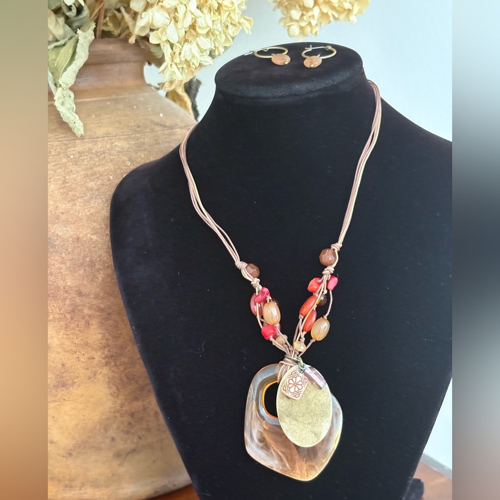 Vintage Avon Faux Amber Statement Pendant Necklace Earrings Set NIB